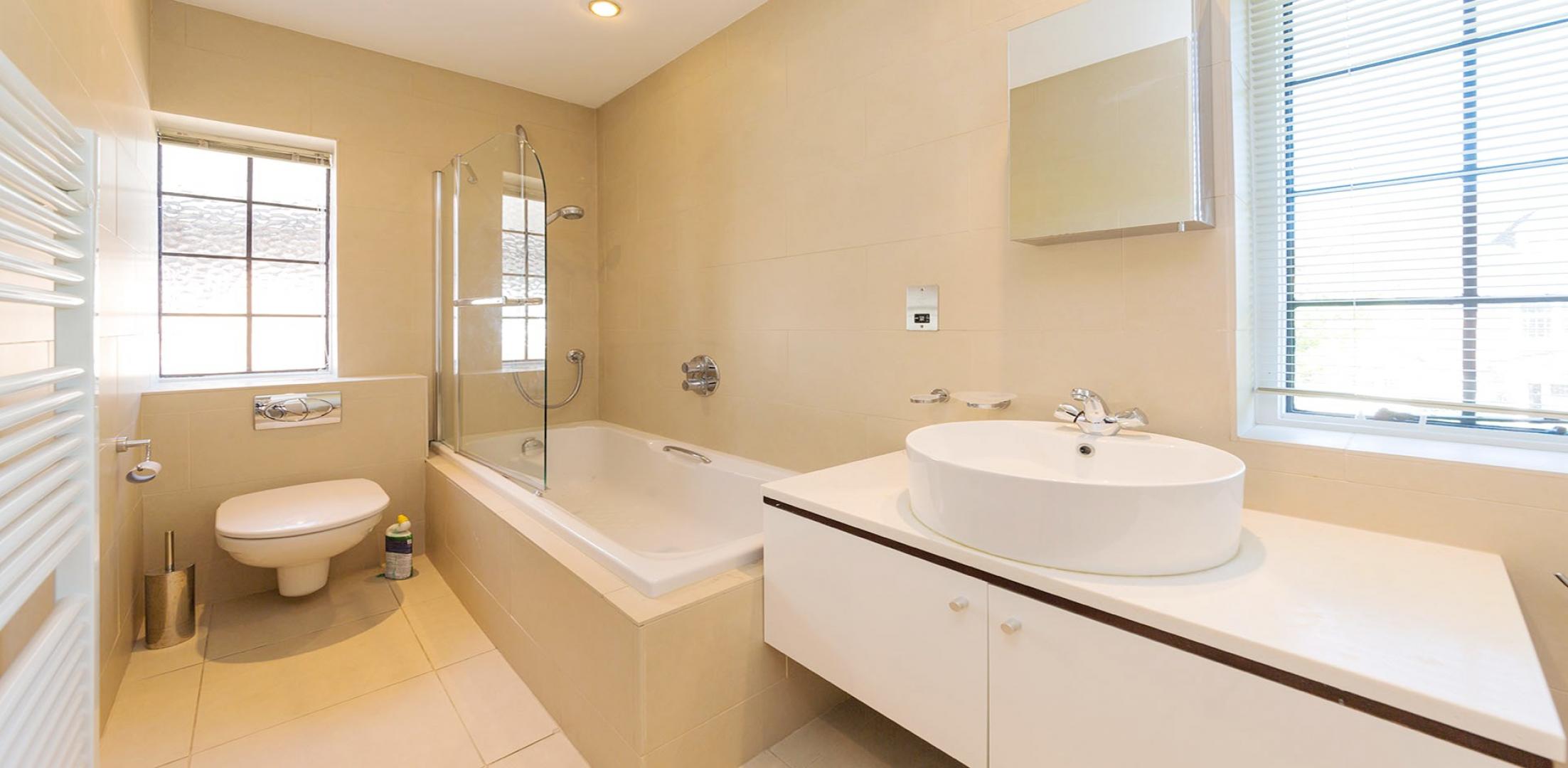 			NEW INSTRUCTION , 4 Bedroom, 1 bath, 1 reception Detached House			 Turner Close, HAMPSTEAD GARDEN SUBURB